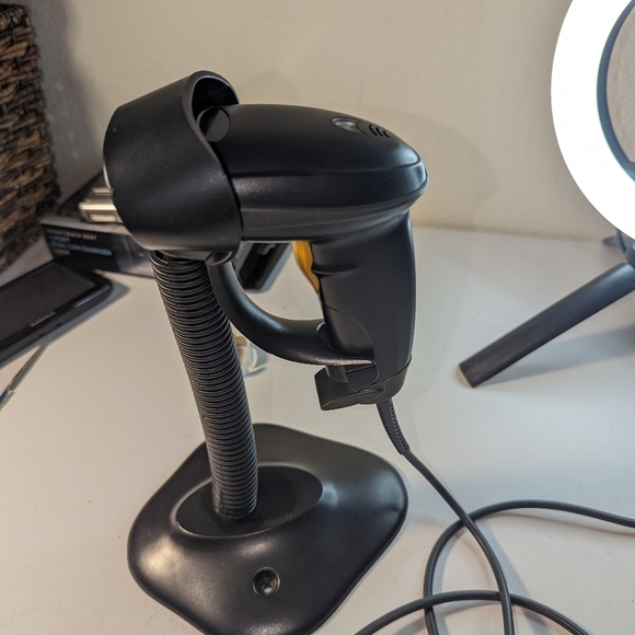 SYMCODE MJ-4209 HANDHELD LASER BARCODE SCANNER - Picture 4 of 7